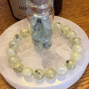 Prehnite 10mm & bottle of stones